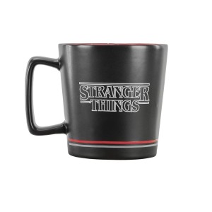 CANECA BUCK 400ML STRANGER THINGS ZONA CRIATIVA